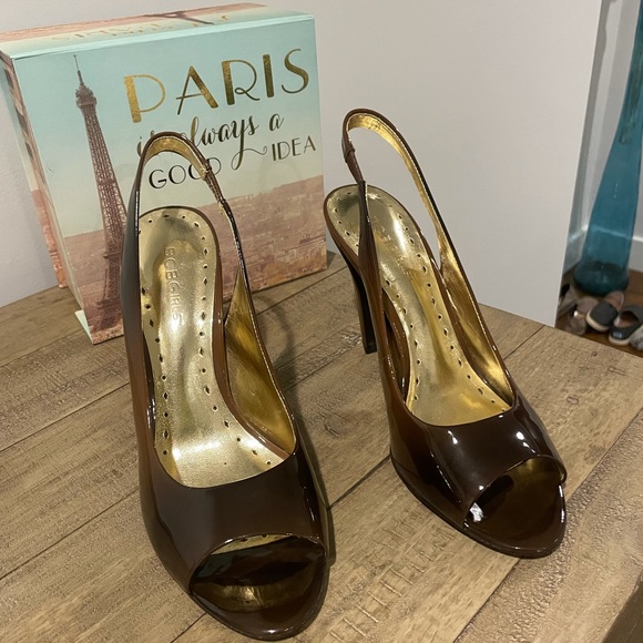 BCBG brown heels size 8.5 - Picture 2 of 5